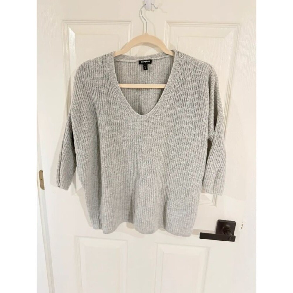 Express v neck sweeter
